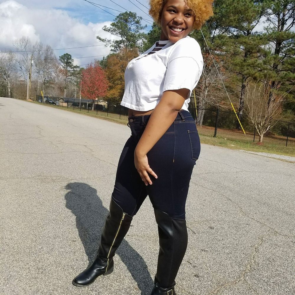 Meet your Posher, Trailis